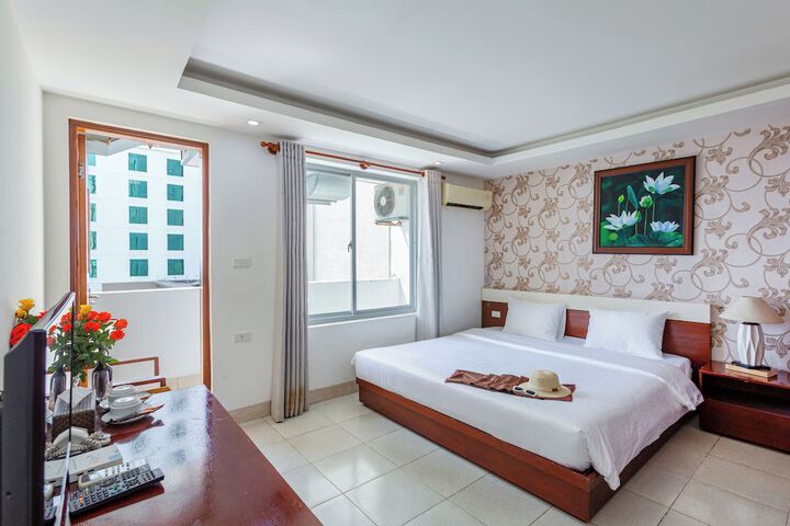 Room 15 of 98