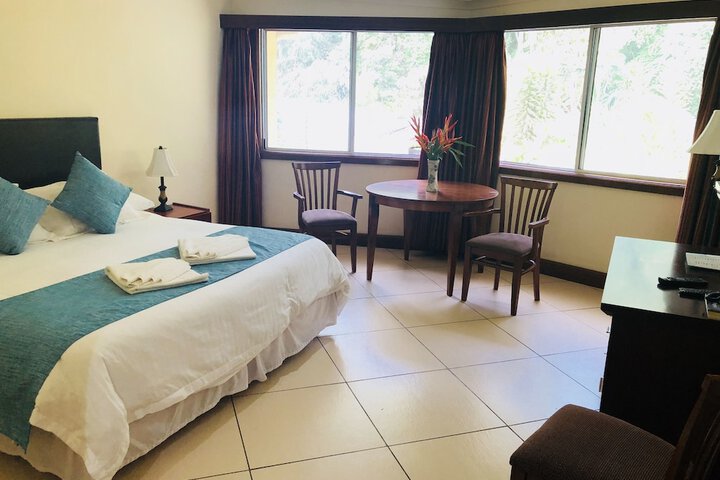 Room 3 of 27
