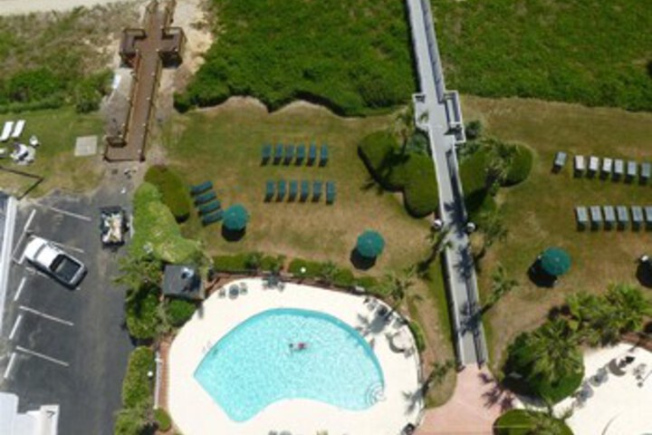 Pool 27 of 48
