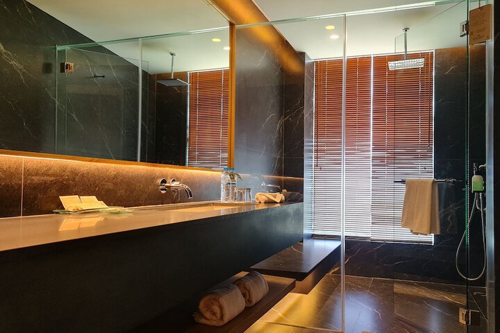 Bath Photo