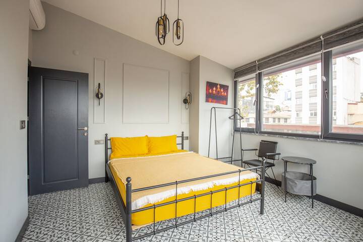 Room 8 of 44
