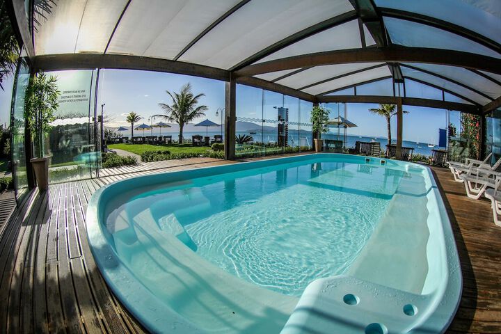 Pool 93 of 159