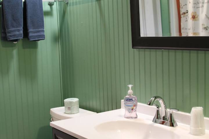 Room 33 of 45