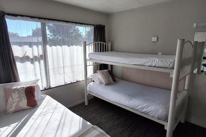 Room 4 of 13