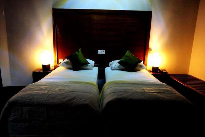 Room 3 of 55