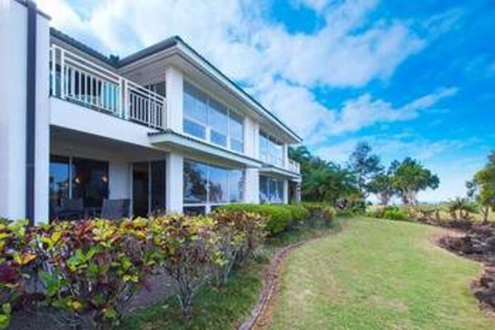 Photo of Emmalani Court 212 by RedAwning