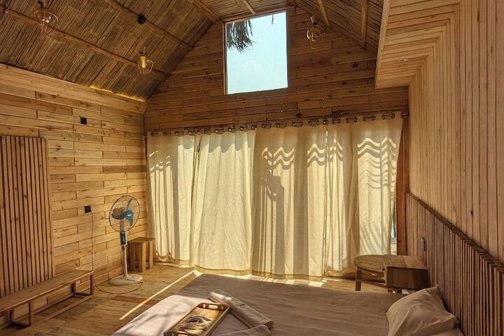 Room 4 of 27