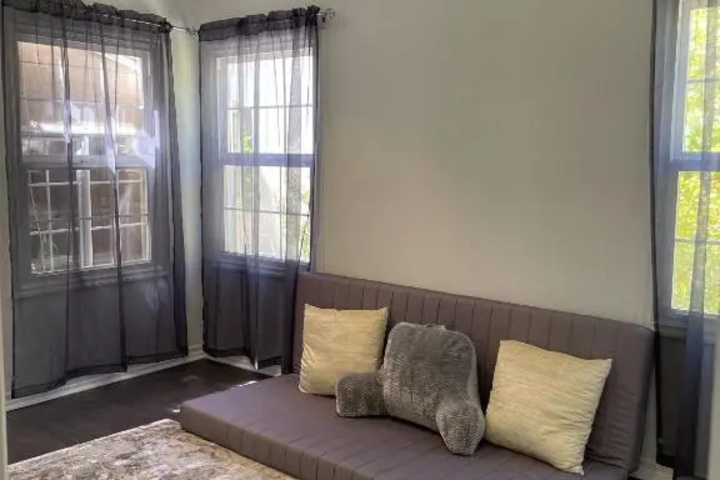 Photo of Cheerful 2Bd 1.5 Ba in Beverly Hills with Jacuzzi