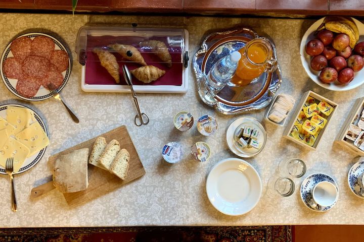Breakfast/Coffee Service 15 of 25