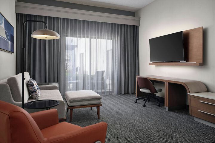 Room 7 of 20