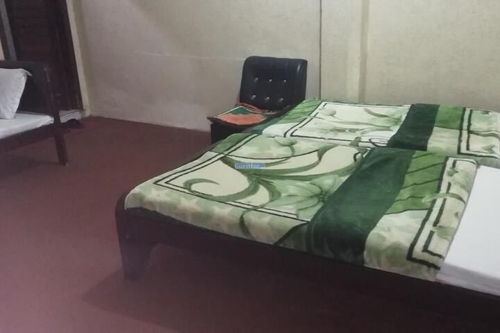 Room 8 of 8