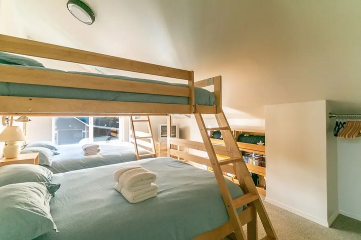 Room 5 of 27