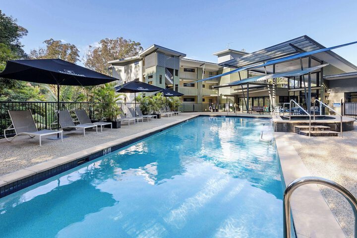 Pool 31 of 55
