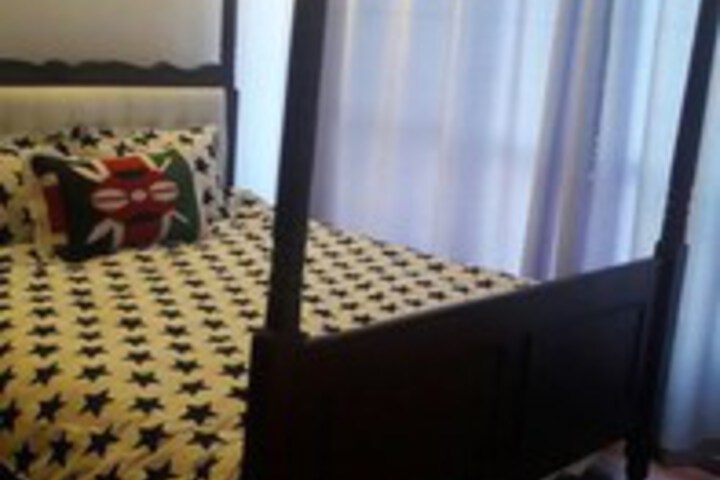 Room 10 of 11