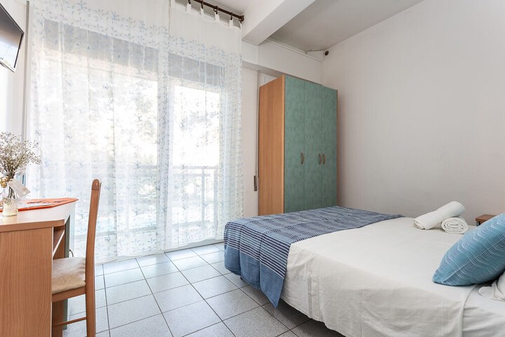 Room 9 of 41