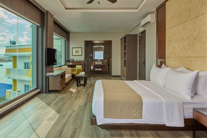 Room 19 of 60