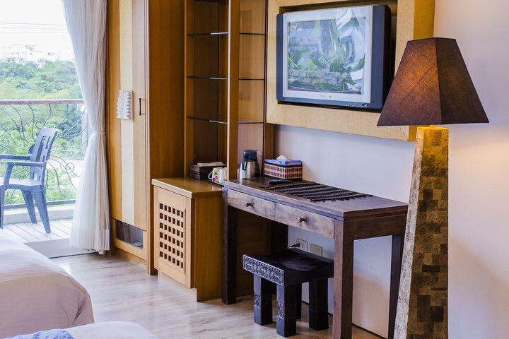Room 6 of 47