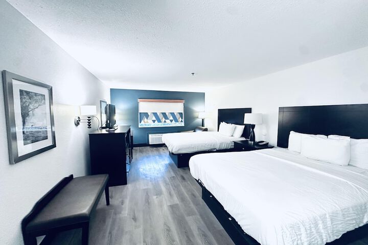 Room 14 of 33