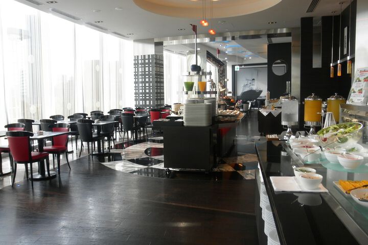 Breakfast/Coffee Service 26 of 62