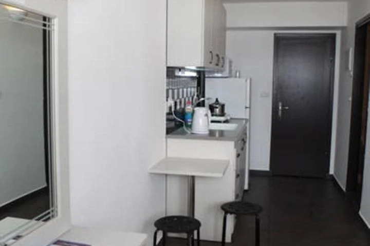 Room 2 of 17