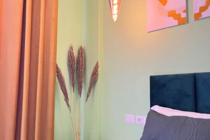 Room 30 of 146