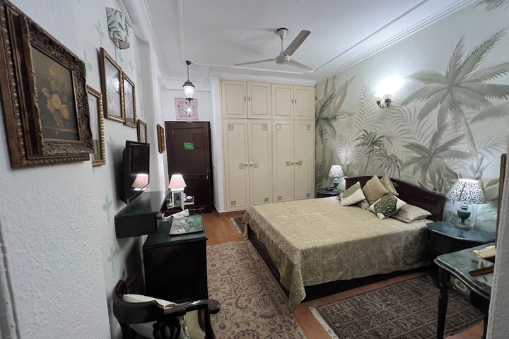 Room 20 of 103