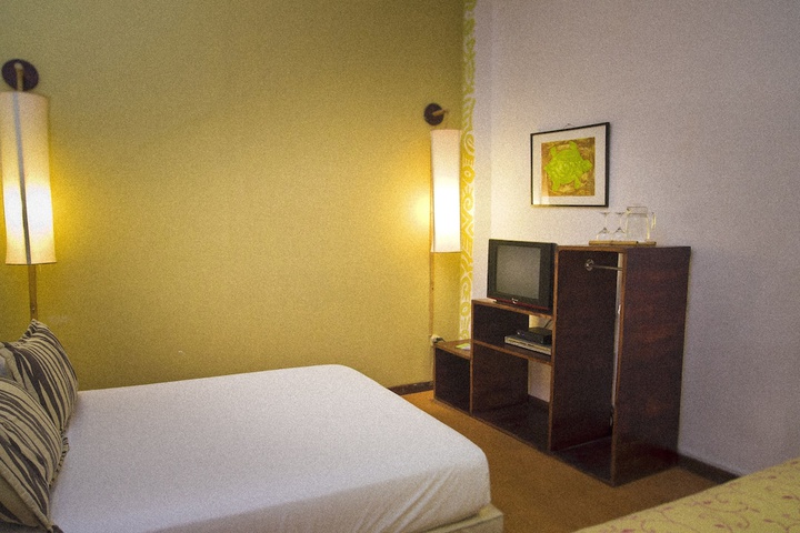 Room 4 of 71