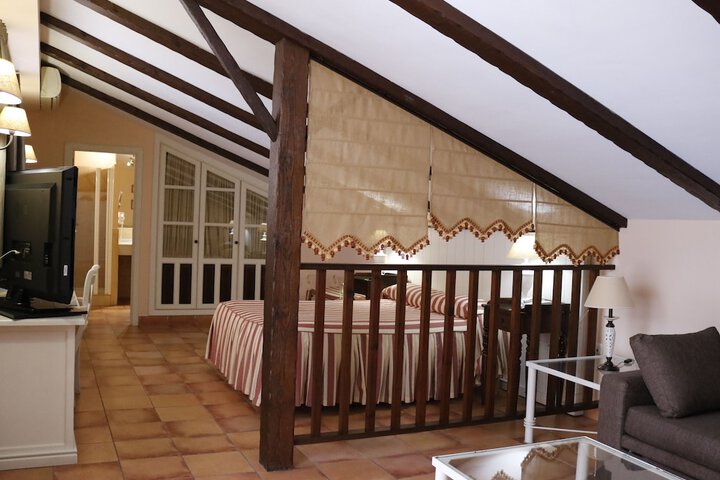 Room 8 of 46