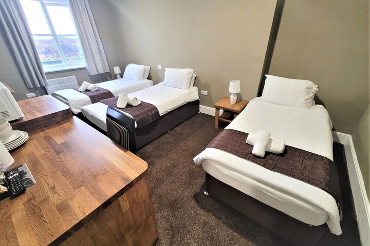 Room 13 of 44