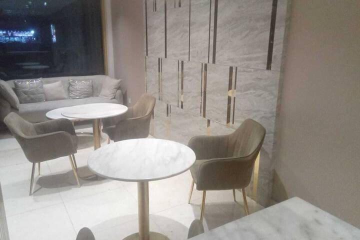 Room 14 of 20