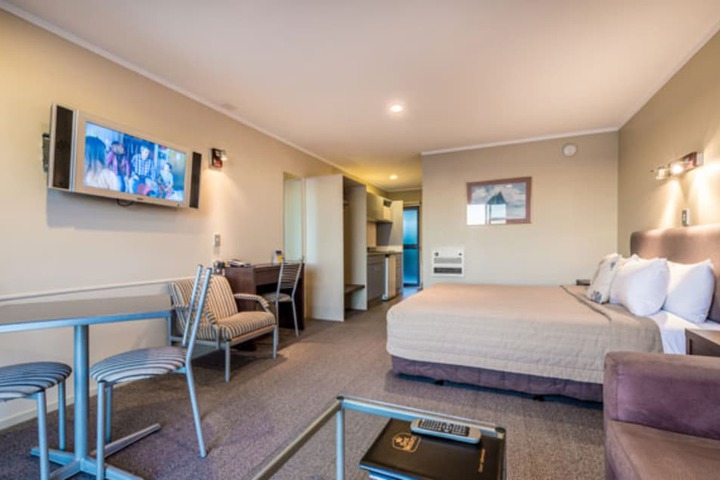 Room 15 of 49