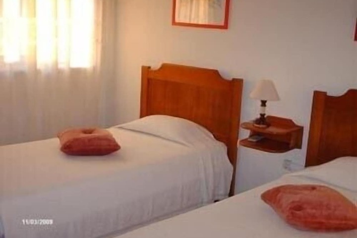 Room 4 of 50