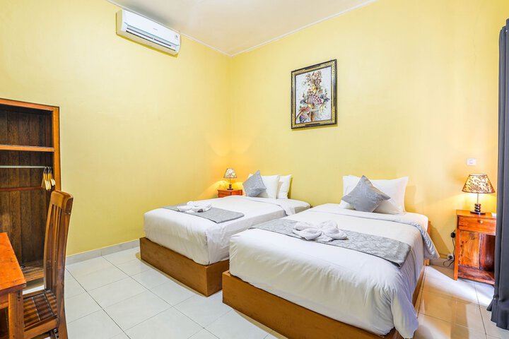 Room 2 of 47