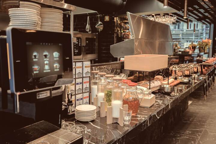 Dining 104 of 116