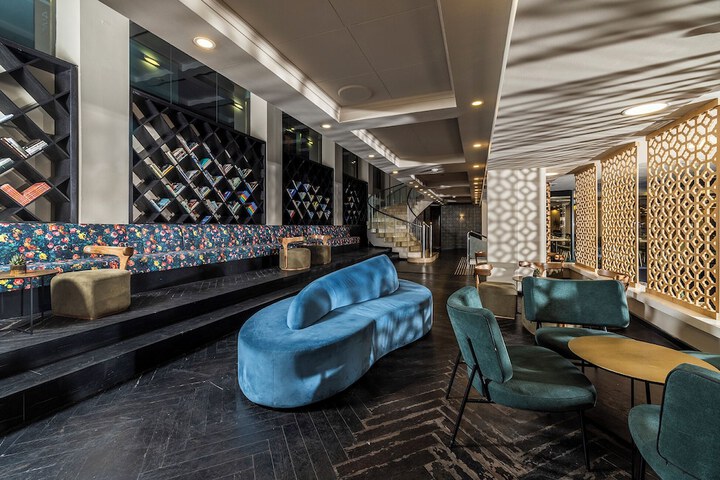 Guest Lobby
