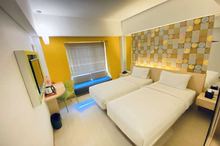 Room 5 of 22