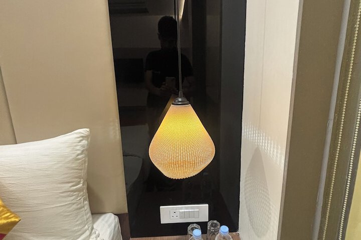 Room 15 of 40