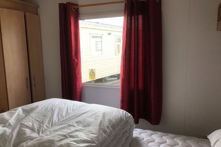 Room 10 of 101