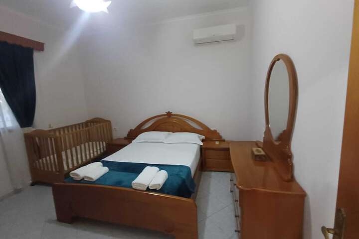 Room 26 of 65