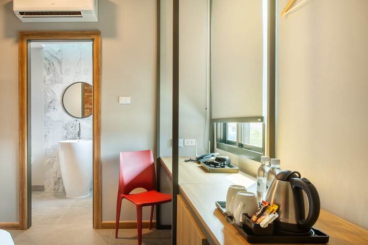 Room 34 of 126
