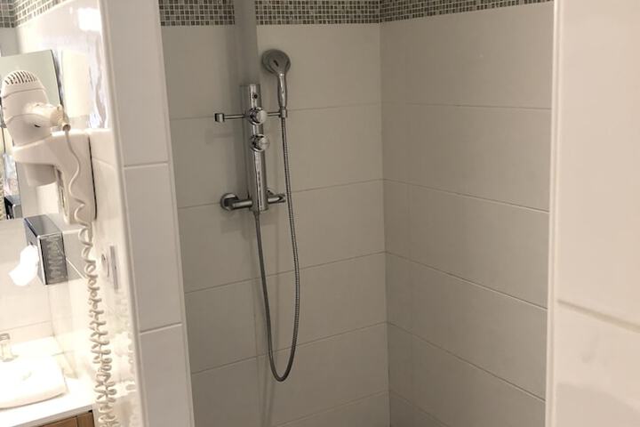Room 29 of 72