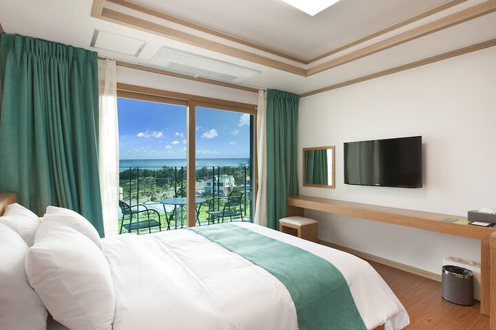 Room 3 of 45