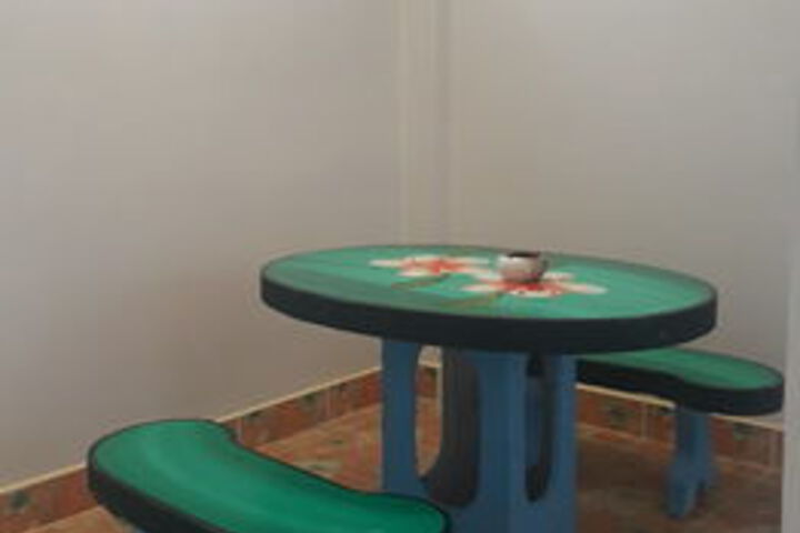 Room 28 of 35