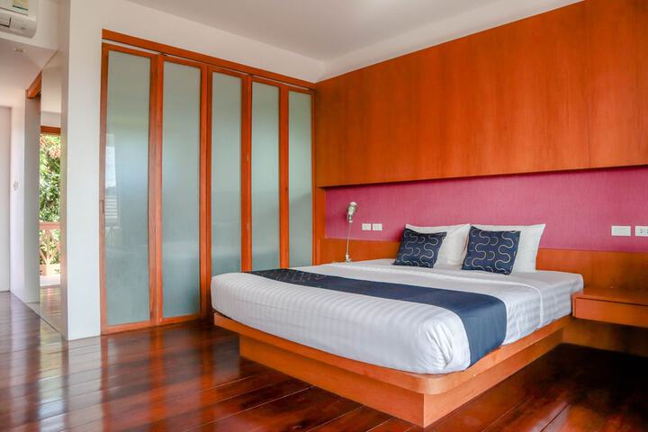 Room 7 of 160