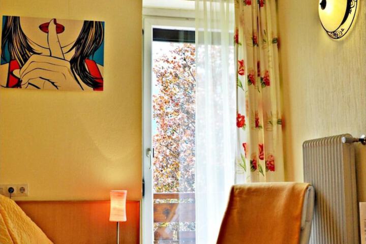 Room 13 of 53