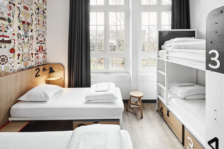 Room 21 of 71