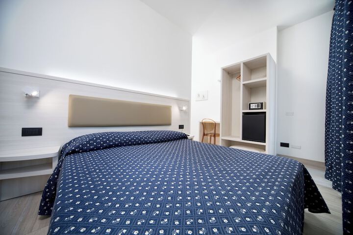 Room 63 of 120