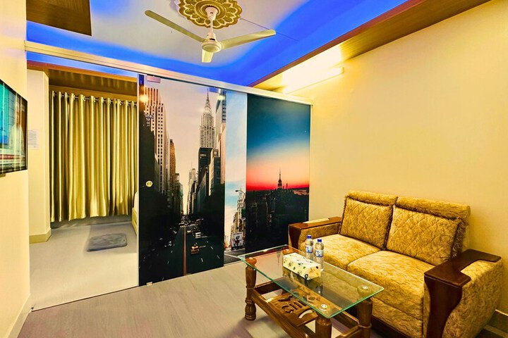 Room 15 of 57