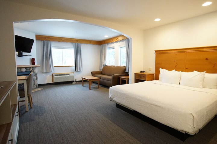 Room 51 of 150