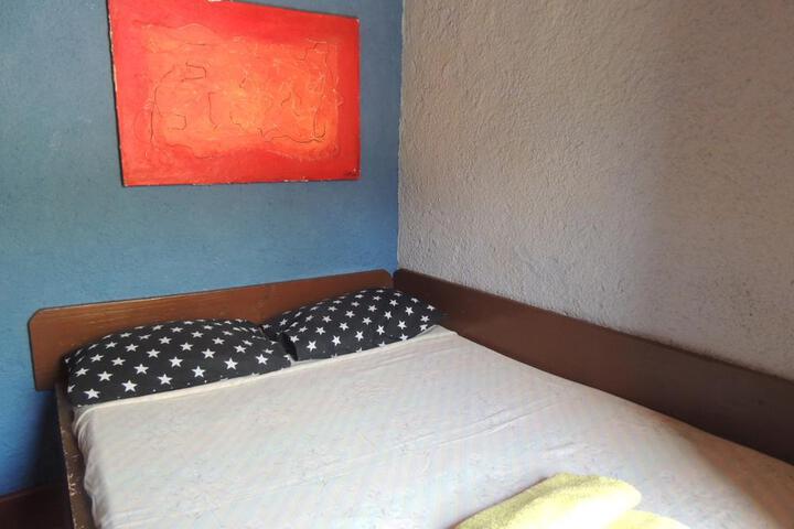 Room 23 of 31